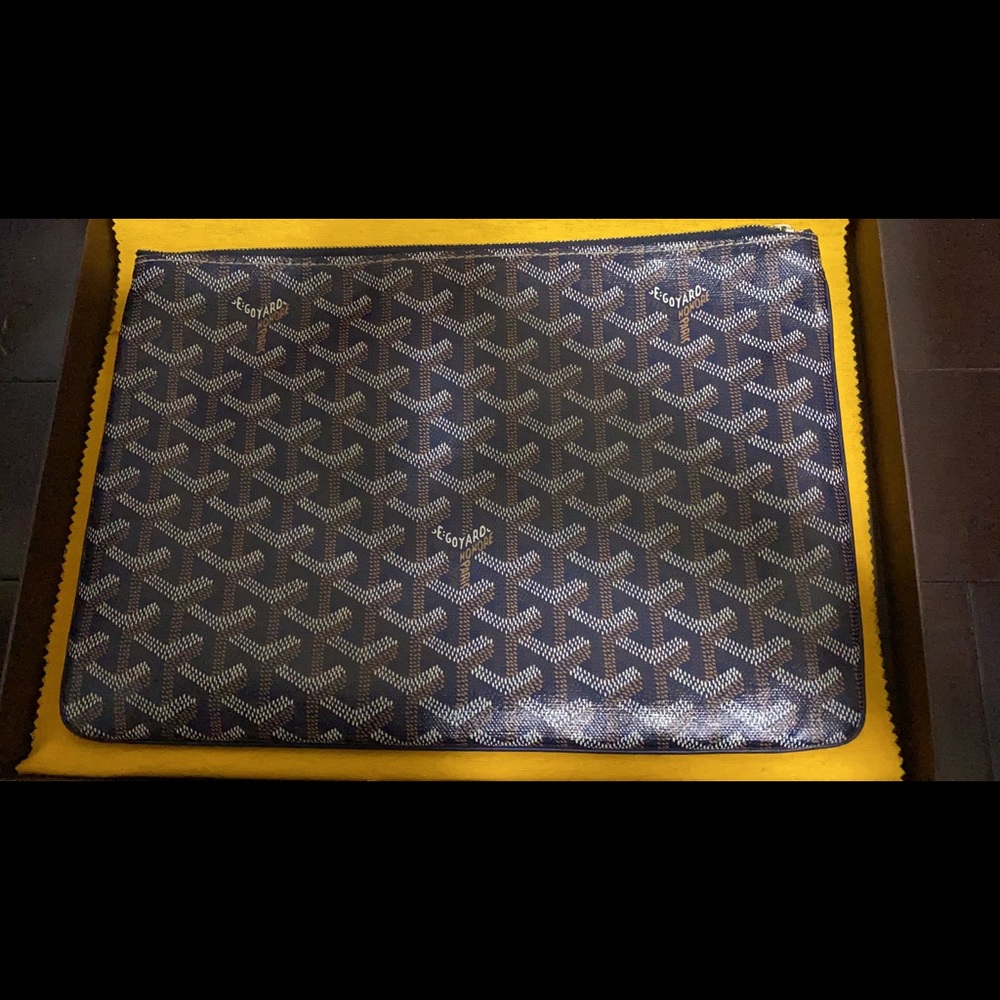 Goyard clutch